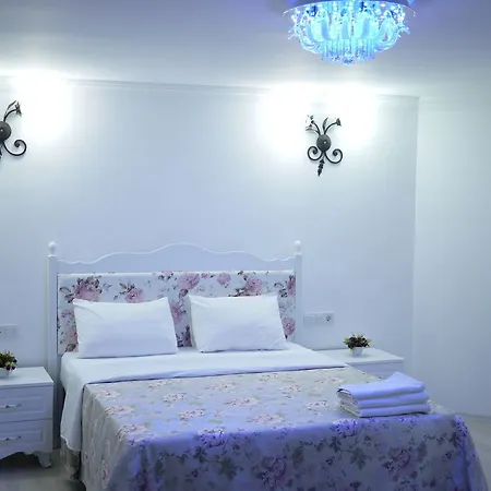Szálloda Patio 2*