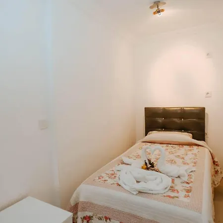 Szálloda Patio 2*